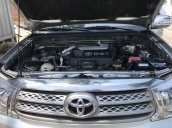 Bán Toyota Fortuner 2.5G đời 2009, màu bạc, 585 triệu