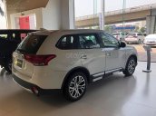 Cần bán xe Mitsubishi Outlander 2.0 CVT đời 2019, màu trắng, 808 triệu