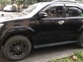 Bán Toyota Fortuner MT năm 2016, màu đen, chính chủ, 920tr