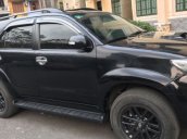 Bán Toyota Fortuner MT năm 2016, màu đen, chính chủ, 920tr