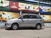 Bán xe Toyota Innova E năm 2013, màu bạc, số sàn, 489 triệu