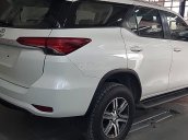 Bán ô tô Toyota Fortuner 2.4G 4x2 MT sản xuất năm 2019, màu trắng, nhập khẩu nguyên chiếc