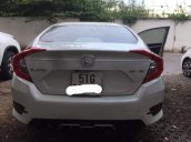 Bán ô tô Honda Civic 1.8 2018, màu trắng, xe đi đúng 8000km