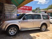 Bán xe Ford Everest 2014, màu bạc còn mới