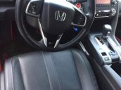 Bán ô tô Honda Civic 1.8 2018, màu trắng, xe đi đúng 8000km