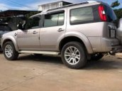 Bán xe Ford Everest 2014, màu bạc còn mới