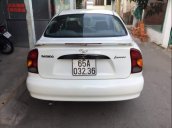 Cần bán xe Daewoo Lanos đời 2003, màu trắng, xe đẹp