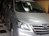 Chính chủ cần bán Toyota Innova đời 2015, màu bạc, giá 535tr