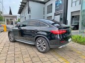 Bán xe Mercedes GLE400 couple đen 2019 chính hãng. Trả trước 1 tỷ 400 triệu nhận xe ngay