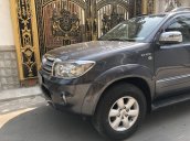 Bán Fortuner V 2011 xám lông chuột, xe gia đình giữ mới