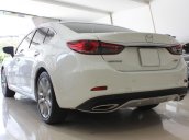 Bán Mazda 6 2.5AT Prenium đời 2016, full option, màu trắng, giá 770 triệu