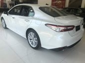 Bán Toyota Camry năm 2019, màu trắng, xe nhập