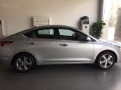 Bán xe Hyundai Accent 2018, màu bạc giá cạnh tranh