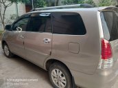 Cần bán Toyota Innova G 2011, màu bạc