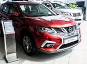 Bán Nissan X trail 2.0 SL lux, KM 25tr đời 2019, màu đỏ