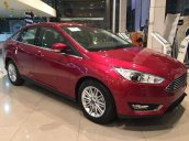 Cần bán xe Ford Focus năm 2018