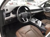 Bán Audi Q7 sản xuất 2016, ĐK 2017, xe đi lướt đúng 20.000km, cam kết chất lượng bao kiểm tra tại hãng Audi