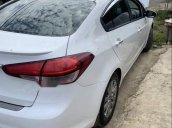 Cần bán xe cũ Kia Cerato đời 2017, màu trắng