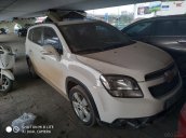 Bán đấu giá gấp Chevrolet Orlando đăng ký 2017, màu trắng còn mới, giá tốt 371 triệu