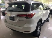 Bán Toyota Fortuner năm 2019, màu trắng, nhập khẩu nguyên chiếc