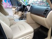 Toyota Land Cruiser VX V8 model 2017, màu đen, nhập khẩu còn mới tinh, 3 tỷ 620 triệu