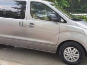 Bán xe Hyundai Starex đời 2016, màu bạc, nhập khẩu, số sàn 