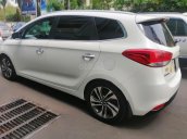 Bán Kia Rondo năm sản xuất 2017, màu trắng