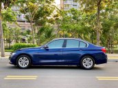 BMW 320i LCI model 2017 màu xanh cavansize / kem, đăng ký cuối 2017