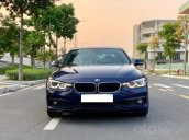 BMW 320i LCI model 2017 màu xanh cavansize / kem, đăng ký cuối 2017