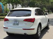 Cần bán lại xe Audi Q5 2.0 đăng ký lần đầu 2014, màu trắng, nhập từ Nhật