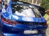 Cần bán gấp Porsche Panamera đăng ký 2017, màu xanh lam, nhập khẩu