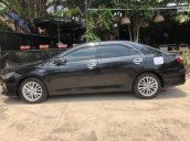 Bán xe Toyota Camry 2.0E 2018 màu đen, full 7 túi khí