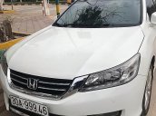 Bán Honda Accord 2.4 AT đời 2015, màu trắng, nhập khẩu chính chủ, giá tốt