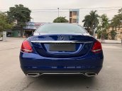 Cần bán Mercedes 200 đời 2017, màu xanh lam như mới