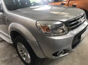 Cần bán xe Ford Everest 2.5AT đời 2015, màu bạc tại City Ford