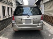 Gia đình cần bán Innova SR 2010, số sàn, màu vàng cát