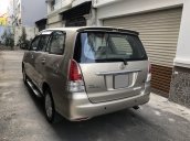 Gia đình cần bán Innova SR 2010, số sàn, màu vàng cát