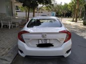 Cần bán gấp Honda Civic 1.8 E đời 2017, màu trắng, xe nhập, giá 740tr