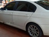 Cần bán gấp BMW 3 Series 320i năm sản xuất 2010, màu trắng, đăng ký 2011