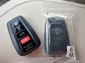 Toyota Camry 2.0E giao ngay, đủ màu, giao xe ngay, hỗ trợ thủ tục trả góp đến 8 năm, mọi chi tiết liên hệ 093 6200062