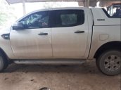 Bán ô tô Ford Ranger XLS 2.2AT sản xuất năm 2017, màu bạc, nhập khẩu  