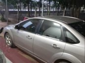 Bán Ford Focus đời 2011, màu bạc, giá tốt