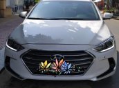 Bán Hyundai Elantra 2.0AT 2017, màu trắng, nhập khẩu nguyên chiếc