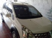 Bán Nissan Livina sản xuất 2010, màu trắng, nhập khẩu nguyên chiếc ít sử dụng