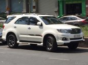 Đi nước ngoài cần bán xe gấp Toyota Fortuner G năm sản xuất 2016, màu trắng