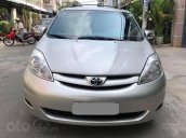 Bán Toyota Sienna LE 2009 nhập Mỹ, bạc, biển số thành phố