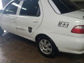 Cần bán gấp Fiat Albea 1.3 năm 2005, màu trắng