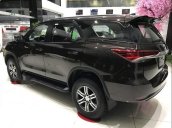 Bán Toyota Fortuner sản xuất năm 2019, màu đen, nhập khẩu