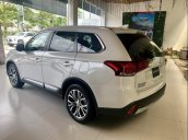 Bán xe Mitsubishi Outlander đời 2019, màu trắng 