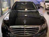 Bán ô tô Mercedes E200 2018, màu đen, mới 100%